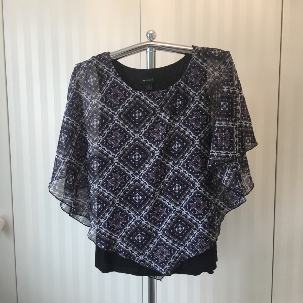 AB Studio black white comfy stretchy tank with shawl Size M